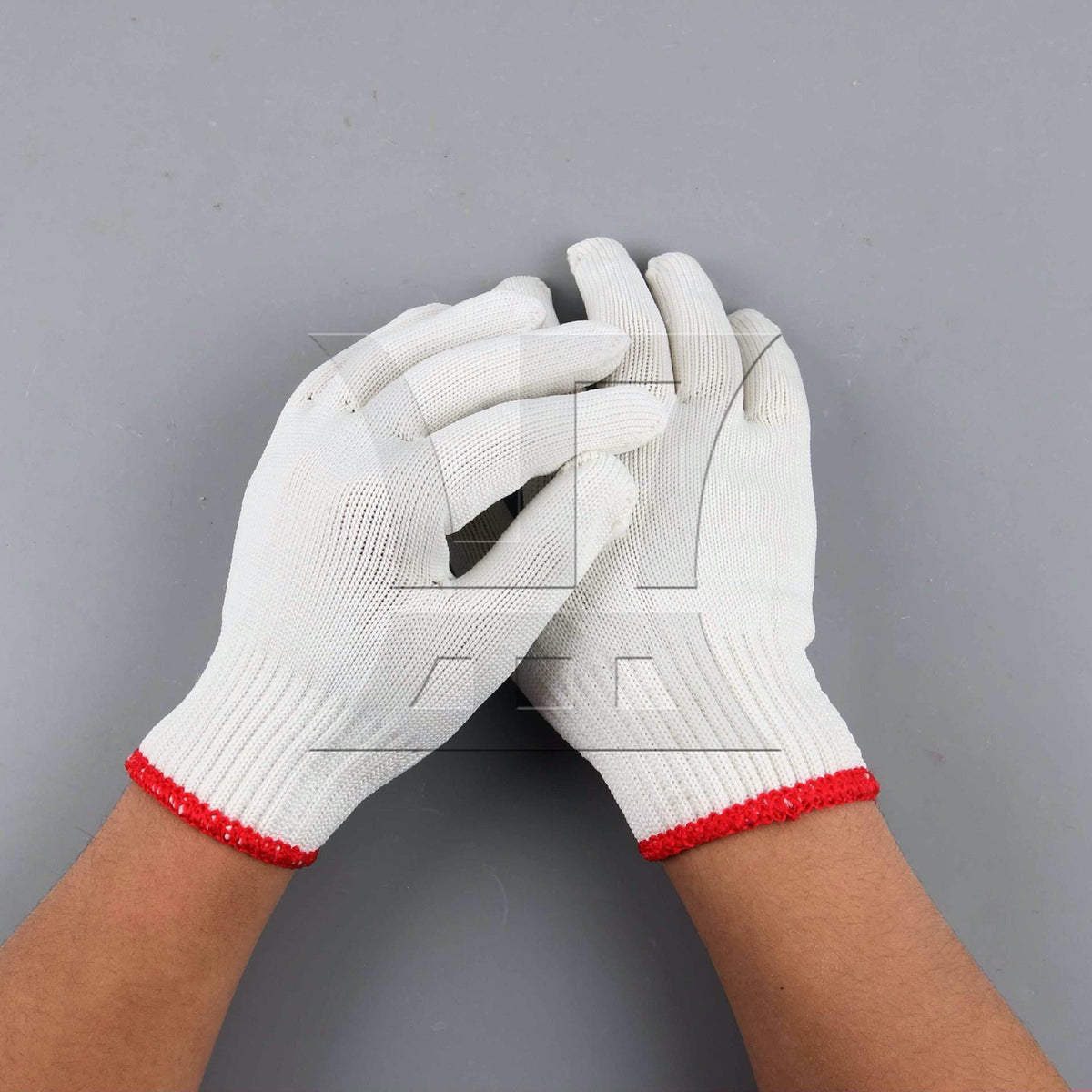 BQLZR A pair of white nylon gloves