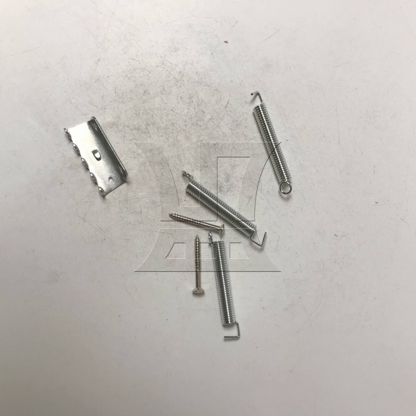 BQLZR 1Set of Tremolo Claw W/ Spring Screw for Guitar