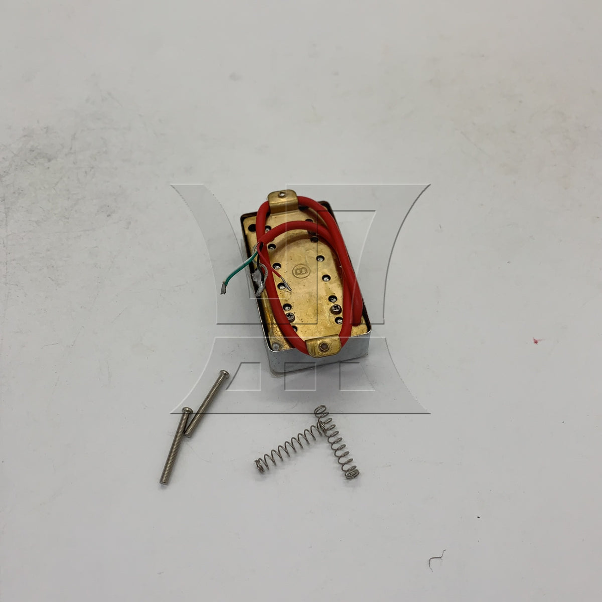 BQLZR 1pc Electric Guitar Bridge Pickup Silver Enclosed Metal Pickup Guitar Modification Refurbished Pickup