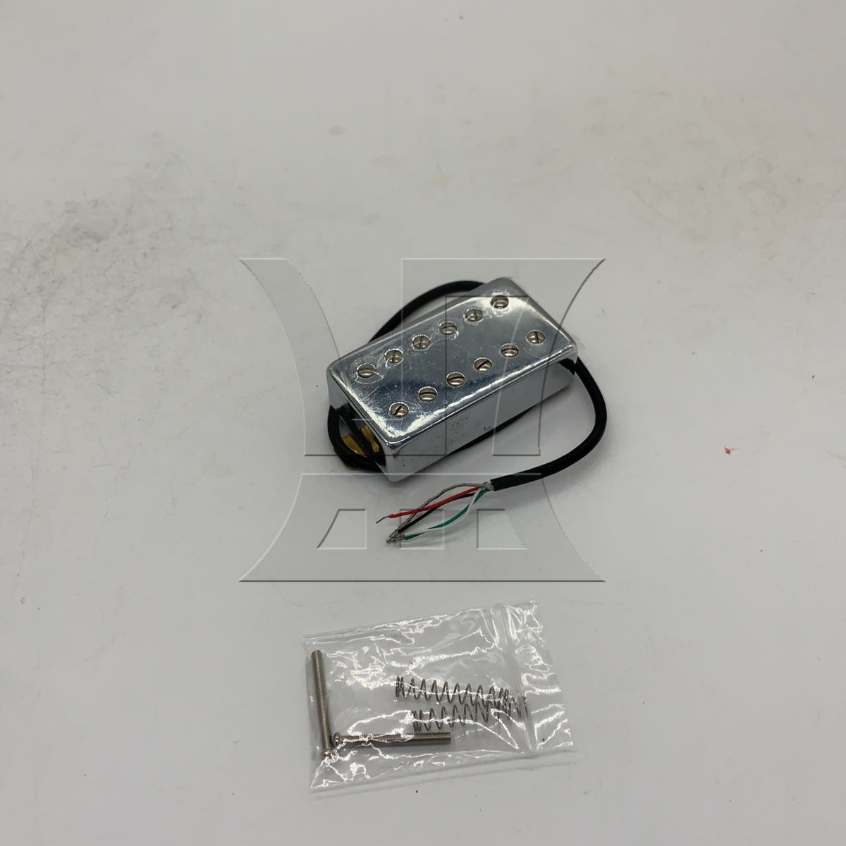 BQLZR 1pc Electric Guitar Neck Pickup Silver Enclosed Metal Pickup Guitar Modification Refurbished Pickup
