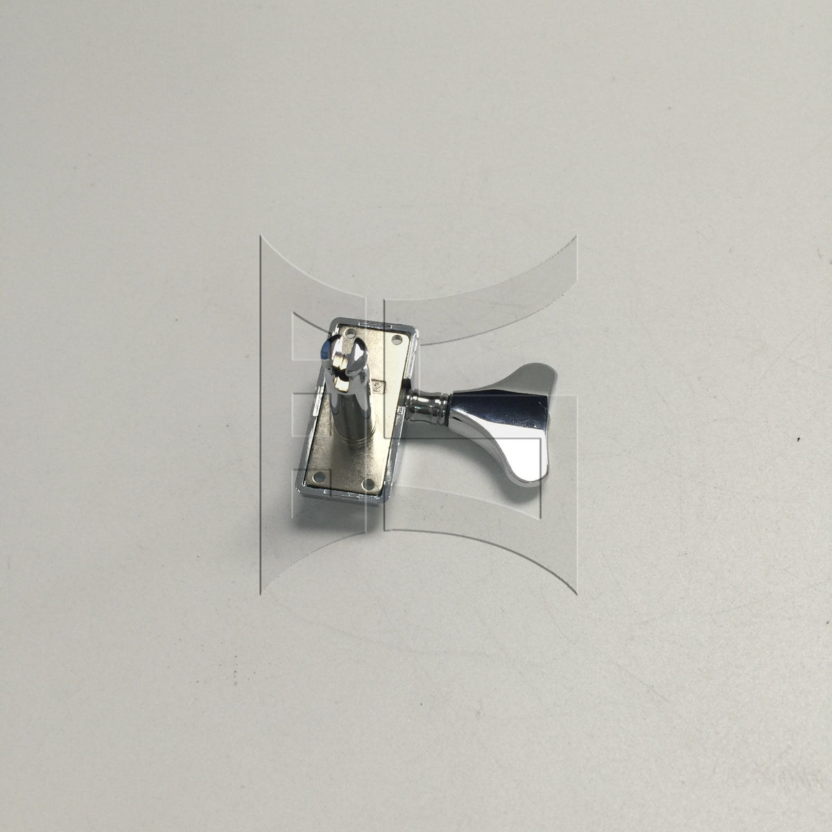 BQLZR 1pc Semi-Closed Fishtail Bass Tuning Peg Silver Left Bass Guitar Winding Buttons