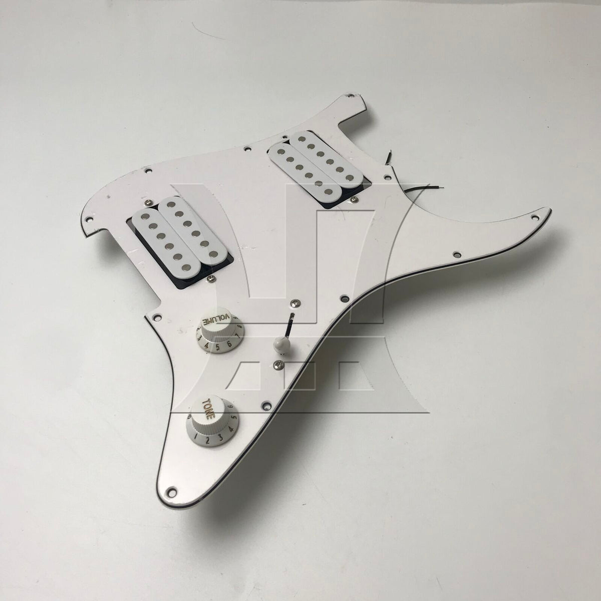 BQLZR 1pc Loaded Pickguard for Bass Guitar White Guitar Panel Pickup