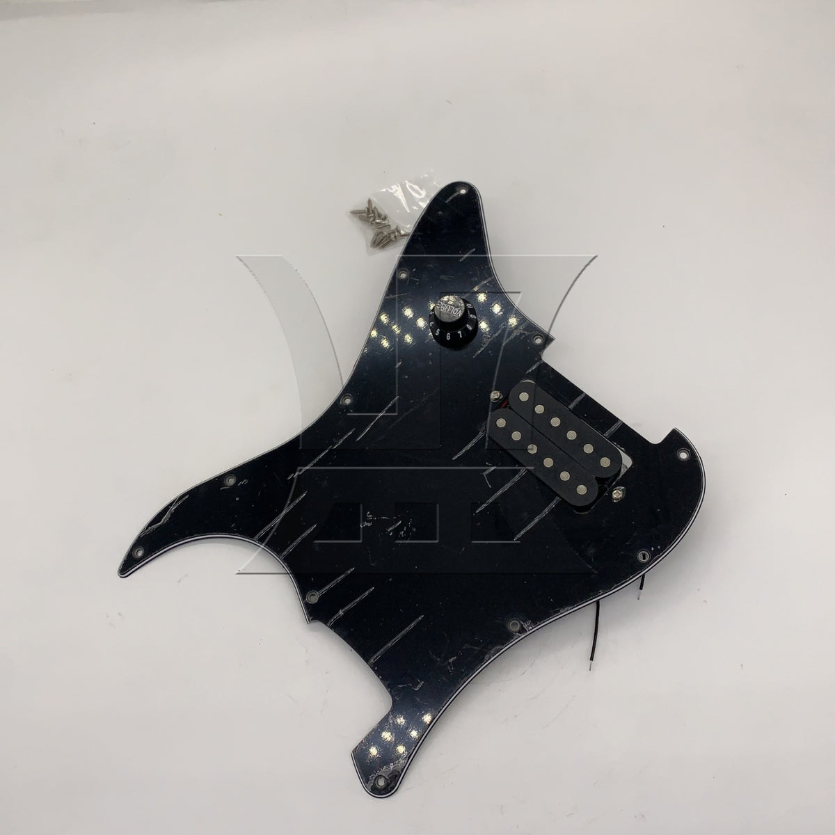 BQLZR 1pc Electric Guitar Loaded Pickguard Dual Pickup Guard Black for Electric Guitar Assembly Guardrail