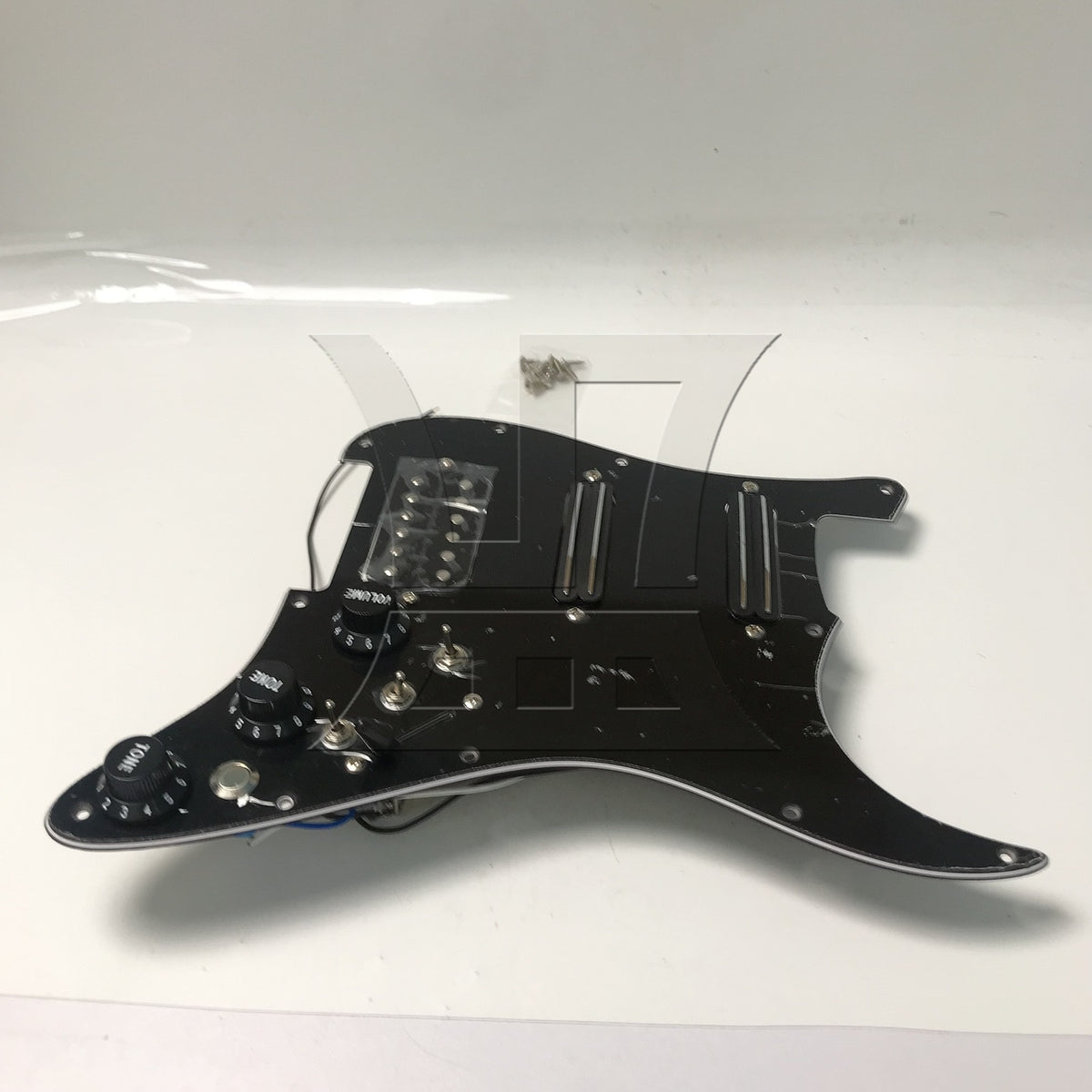 BQLZR 1pc Three-Layer Electric Guitar Guard Set Ssh All Black (With Switch, Right Hand) for Lynnists Musical Instrument Making