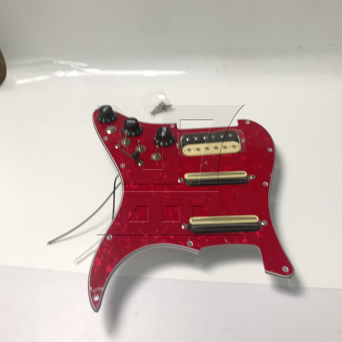 BQLZR 1pc Three-Layer Electric Guitar Guard Set Ssh Red Pearl + Zebra (With Switch, Right Hand) for Lynnists Musical Instrument Making