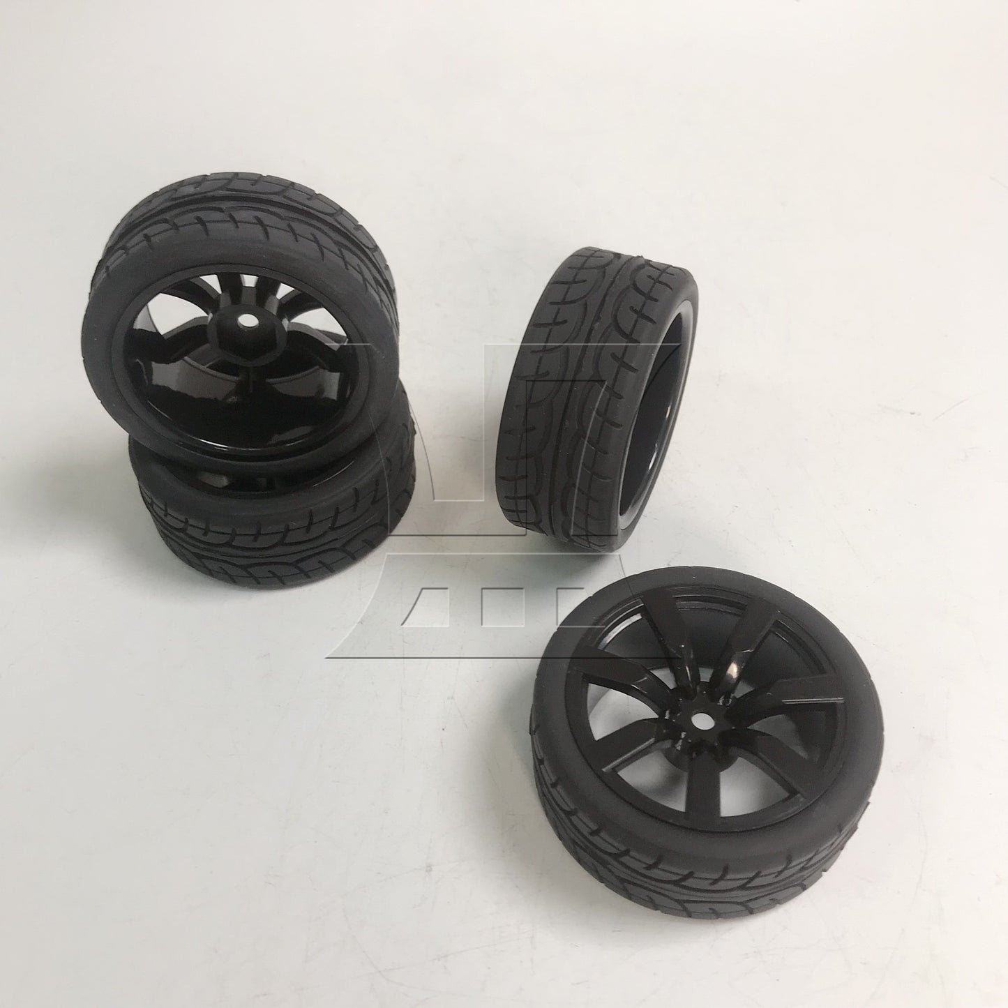 BQLZR 4PCS Rubber Tires with 7-spoke Plastic Wheel Rims RC1:10 On-road Racing Car