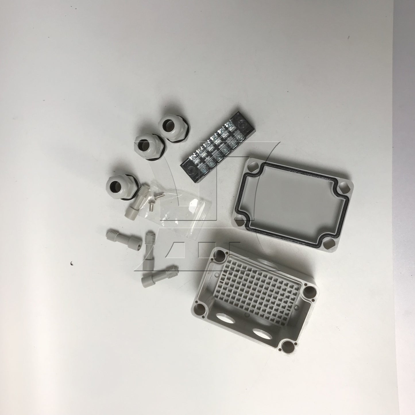 BQLZR Plastic Electric Project Junction Box With 6 Position Terminals