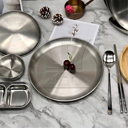 BQLZR  9.06" Diameter Dinner Plate 201 Stainless Steel Food Dishes for Picnic