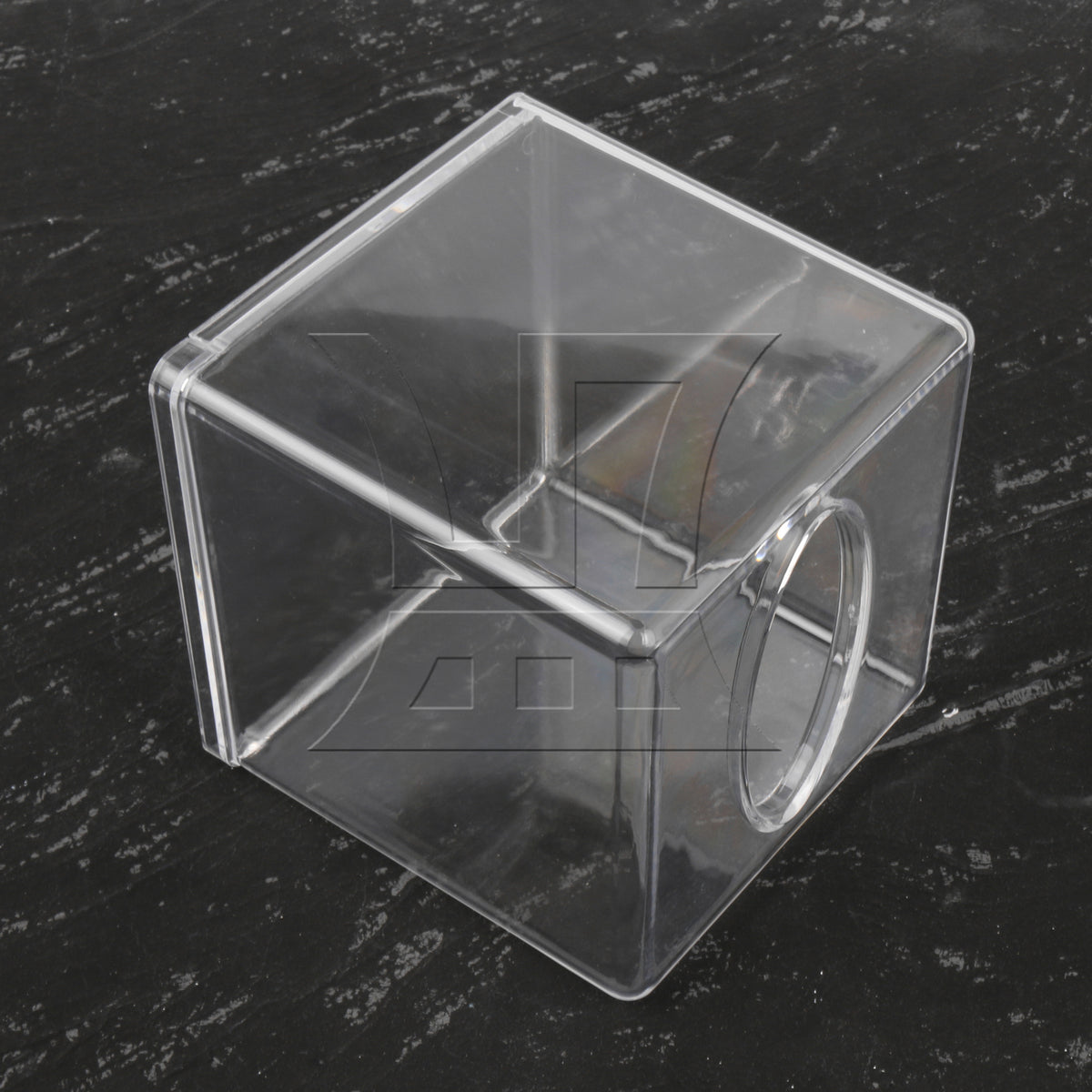 BQLZR 1pc Square Acrylic Transparent Wipes Box Clear Wipes Cover for Bathroom 13.6x13.6x14cm