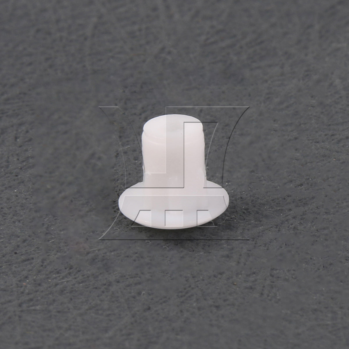 BQLZR 1pc Furniture Plastic Hole Plug 4.5mm White for Shelves Cabinets