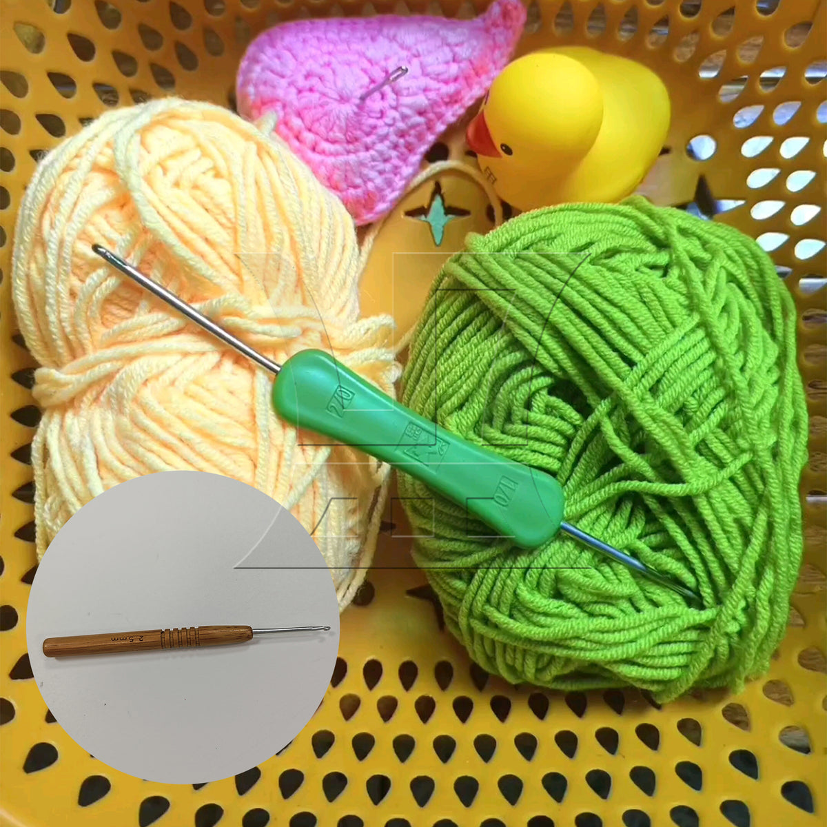 BQLZR 1pc Bamboo Handle Crochet 2.5mm Hand-Knitted Wool Ball Sweater Hook Tool