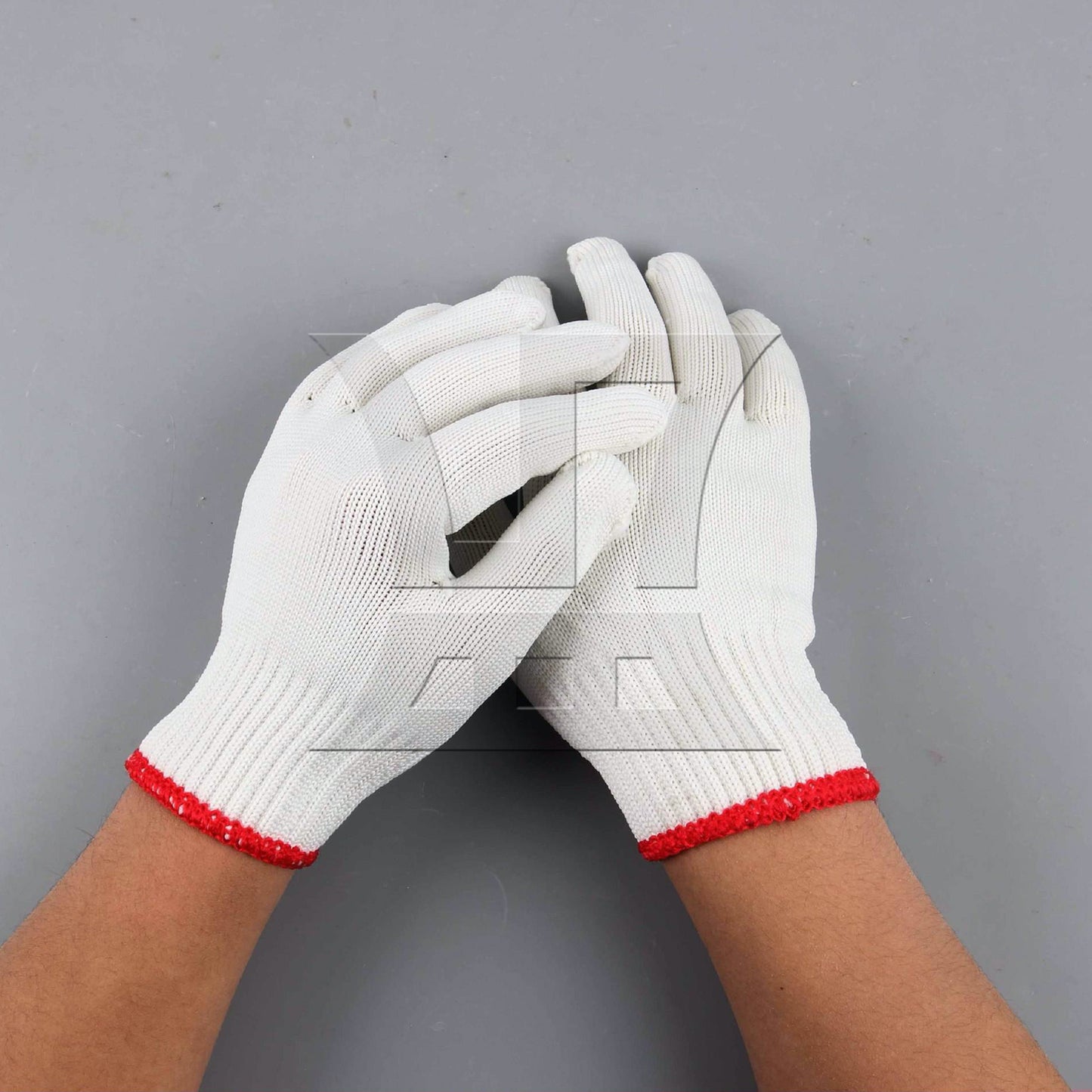 BQLZR A pair of white nylon gloves