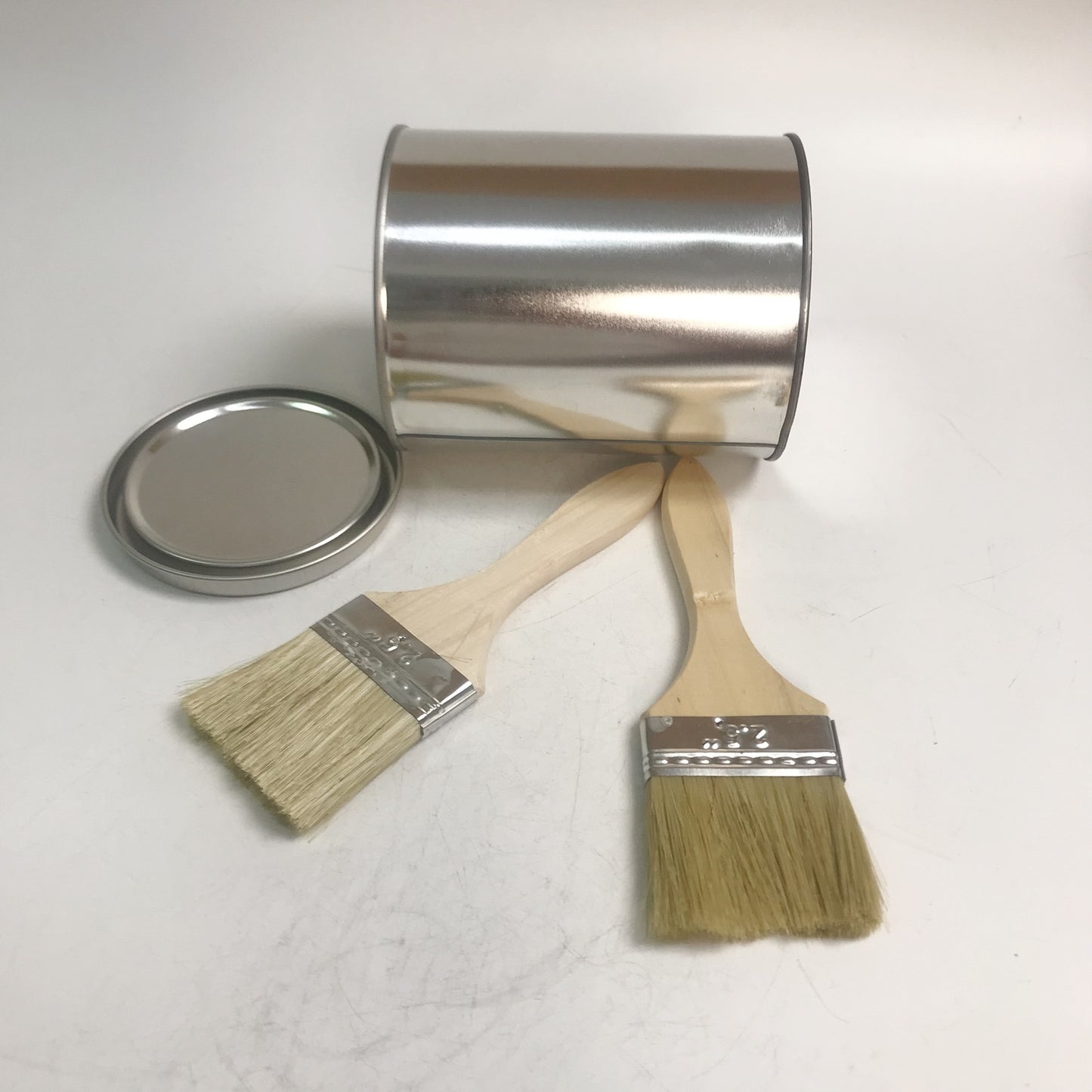 BQLZR 2 Pieces Flat Paint Brush w/ Thin Wood Handle 2.5" Width & 2 Pint Unlined Can